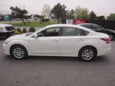 2013 Nissan Altima  2.5 S