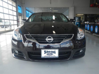 2011 Nissan Altima  3.5 SR