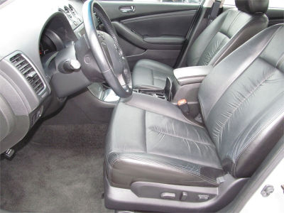2010 Nissan Altima  2.5 SL