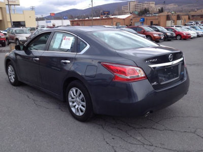 2013 Nissan Altima  2.5 S