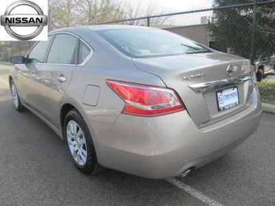 2013 Nissan Altima  S