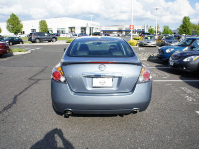 2010 Nissan Altima  2.5 SL