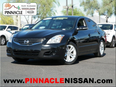 2011 Nissan Altima  3.5 SR