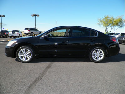 2011 Nissan Altima  3.5 SR