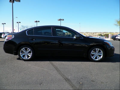 2011 Nissan Altima  3.5 SR