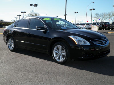2011 Nissan Altima  3.5 SR