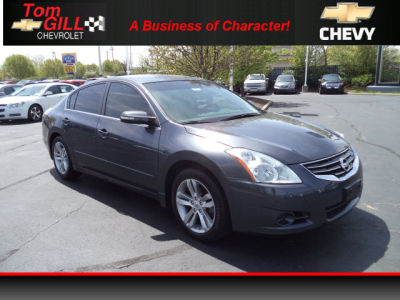 2010 Nissan Altima  3.5 SR