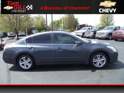 2010 Nissan Altima  3.5 SR