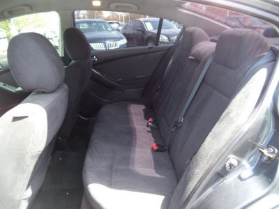 2010 Nissan Altima  3.5 SR