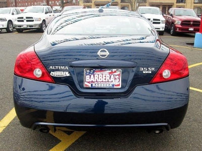 2010 Nissan Altima  3.5 SR