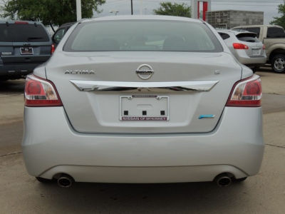 2013 Nissan Altima  2.5 S