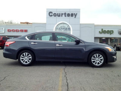 2013 Nissan Altima  2.5 S