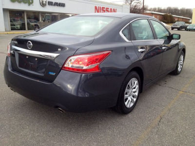 2013 Nissan Altima  2.5 S