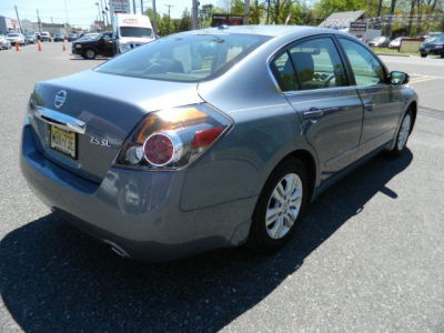 2010 Nissan Altima  2.5 S