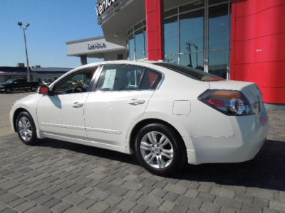 2010 Nissan Altima  2.5
