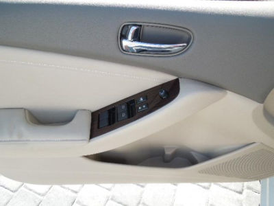 2010 Nissan Altima  2.5
