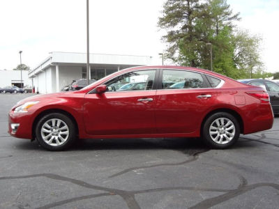 2013 Nissan Altima  2.5 S