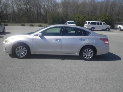 2013 Nissan Altima  2.5