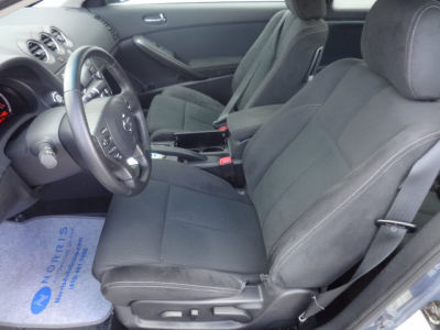 2010 Nissan Altima  3.5 SR