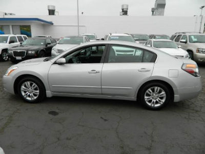 2011 Nissan Altima  2.5 S