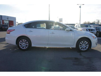 2013 Nissan Altima  2.5 S