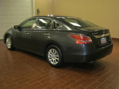 2013 Nissan Altima  S