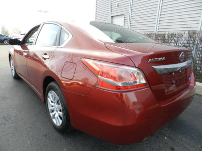 2013 Nissan Altima  2.5 S