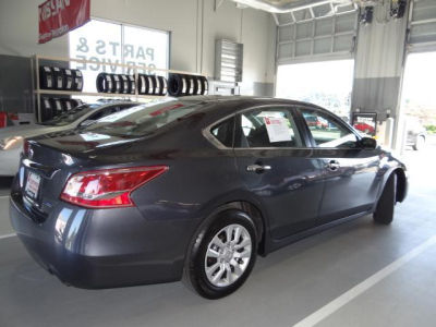 2013 Nissan Altima  2.5 S
