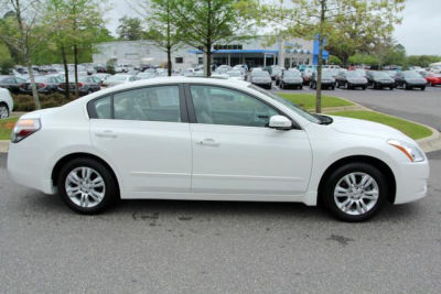 2010 Nissan Altima  2.5 SL