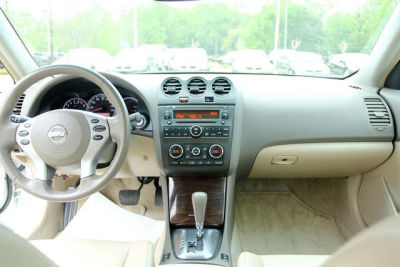 2010 Nissan Altima  2.5 SL