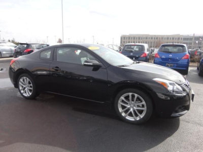 2010 Nissan Altima  3.5 SR