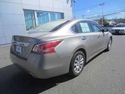 2013 Nissan Altima  2.5 S