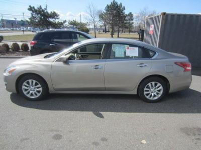 2013 Nissan Altima  2.5 S
