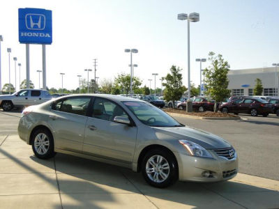 2010 Nissan Altima  2.5 SL