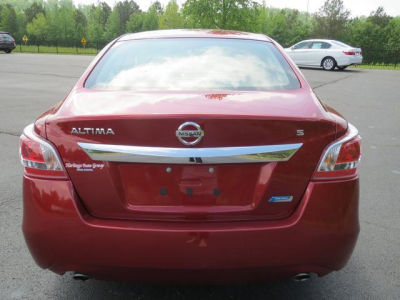 2013 Nissan Altima  2.5 S