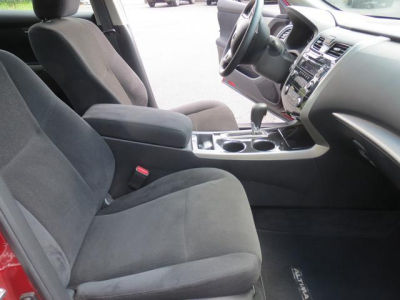 2013 Nissan Altima  2.5 S