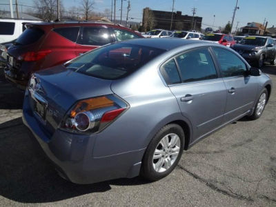 2010 Nissan Altima  2.5