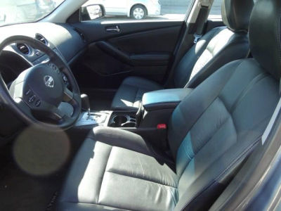 2010 Nissan Altima  2.5