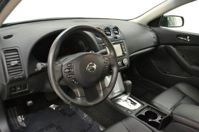 2010 Nissan Altima  2.5 SL NAV