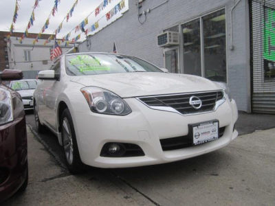 2010 Nissan Altima  2.5 S