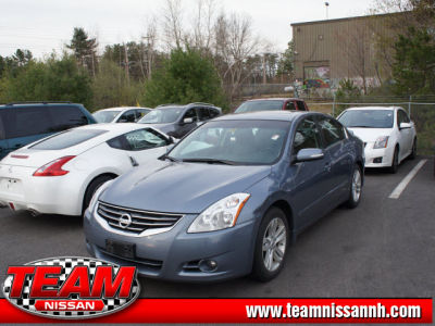 2010 Nissan Altima  3.5 SR