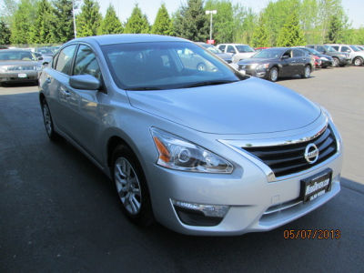 2013 Nissan Altima  2.5