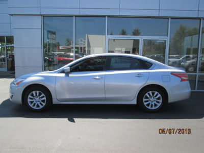 2013 Nissan Altima  2.5