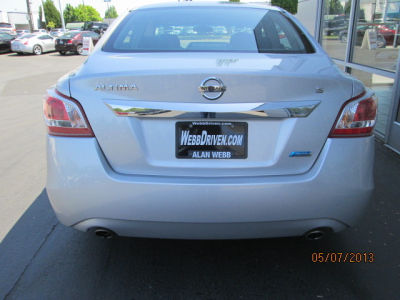 2013 Nissan Altima  2.5