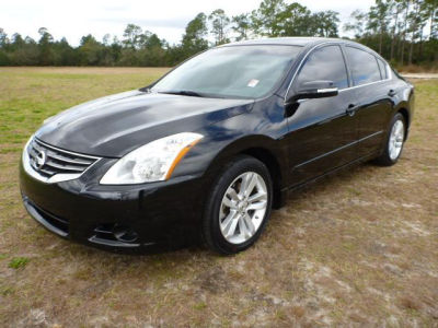 2011 Nissan Altima  3.5 SR