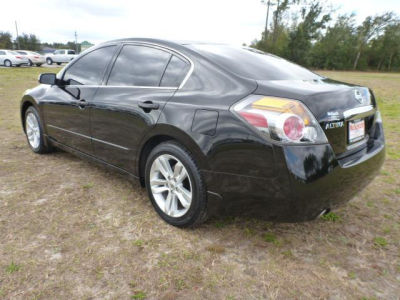 2011 Nissan Altima  3.5 SR