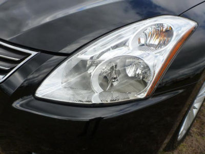 2011 Nissan Altima  3.5 SR