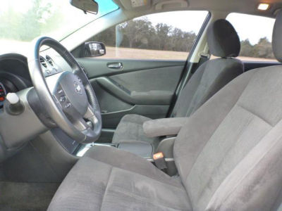 2011 Nissan Altima  3.5 SR