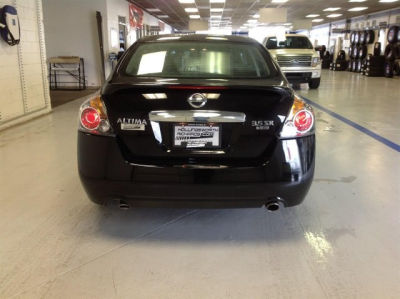 2010 Nissan Altima  3.5 SR