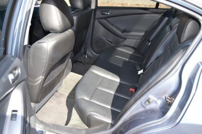 2010 Nissan Altima  3.5 SR